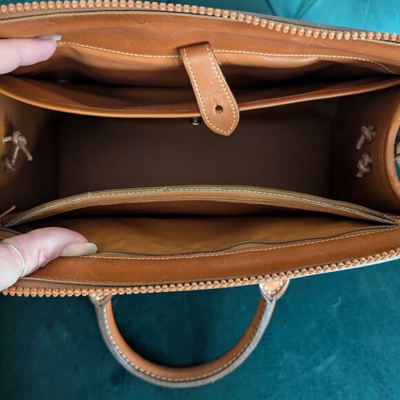 Vintage 1990s Dooney and Bourke Gladstone satchel - Picture 9 of 12